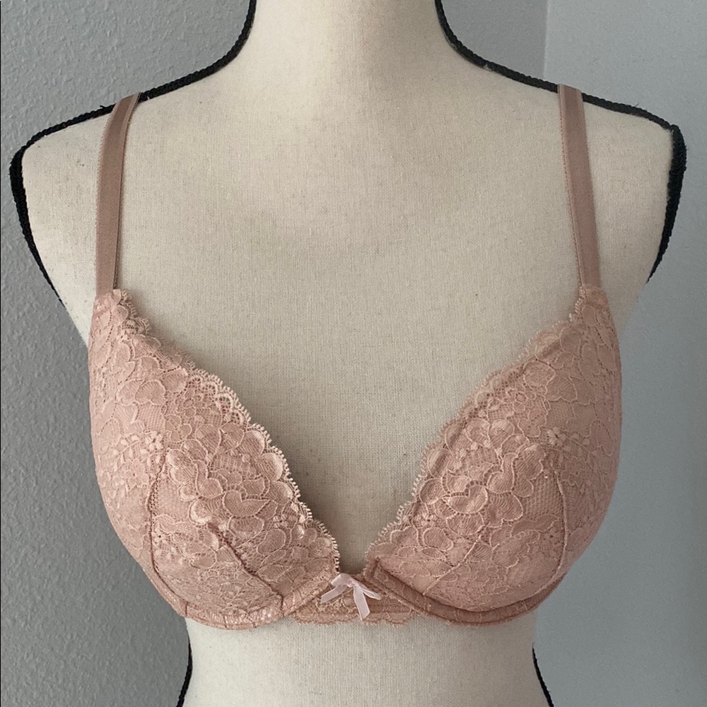 Victorias Secret Dream Angels Push Up Lace Bra in Blush Pink Nude